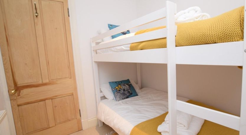 Photo of 2 Bed in Helensburgh