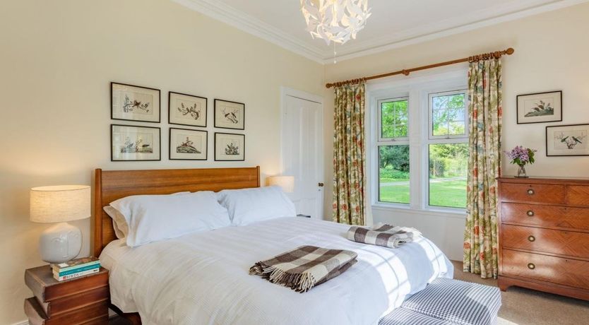 Photo of 2 Bed in Logie