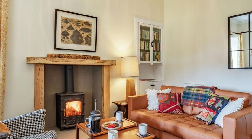 Photo of 2 Bed in Logie