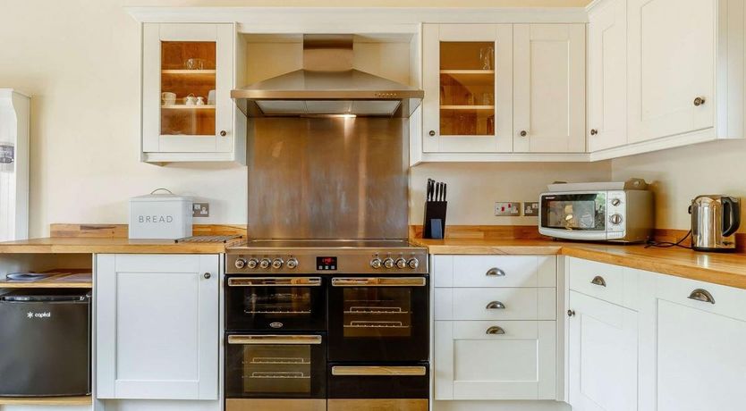 Photo of 1 Bed in Meerbrook