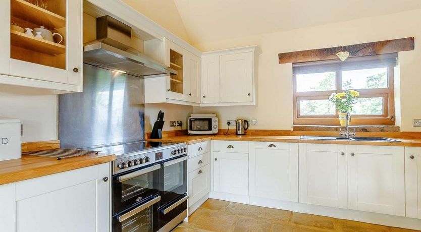 Photo of 1 Bed in Meerbrook