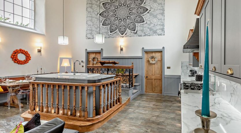 Photo of 3 Bed in Bickington