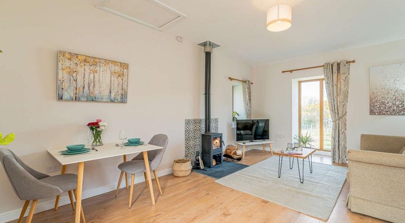 Photo of 1 Bed in Llanilar