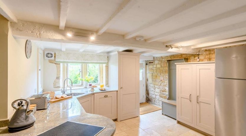 Photo of 2 Bed in Blockley