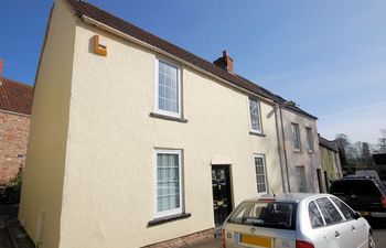 2 Bed in Wells Holiday Cottage