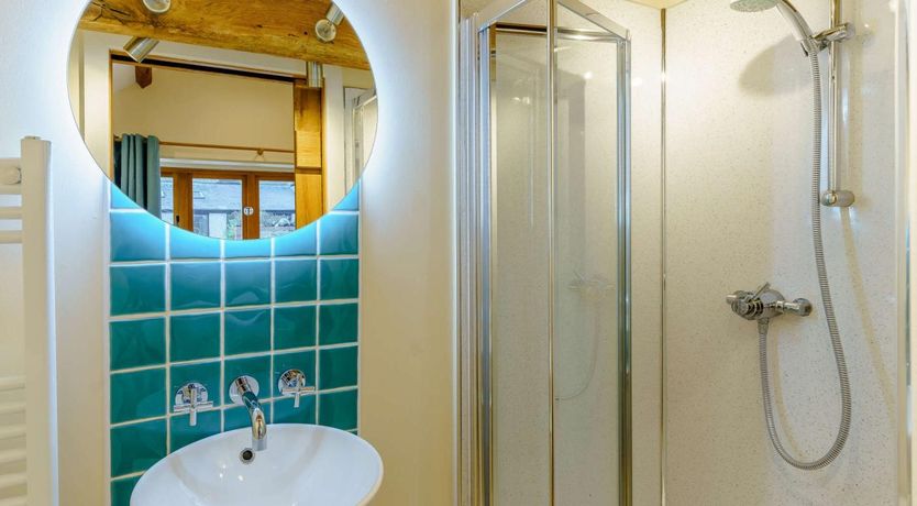 Photo of 2 Bed in Usk-