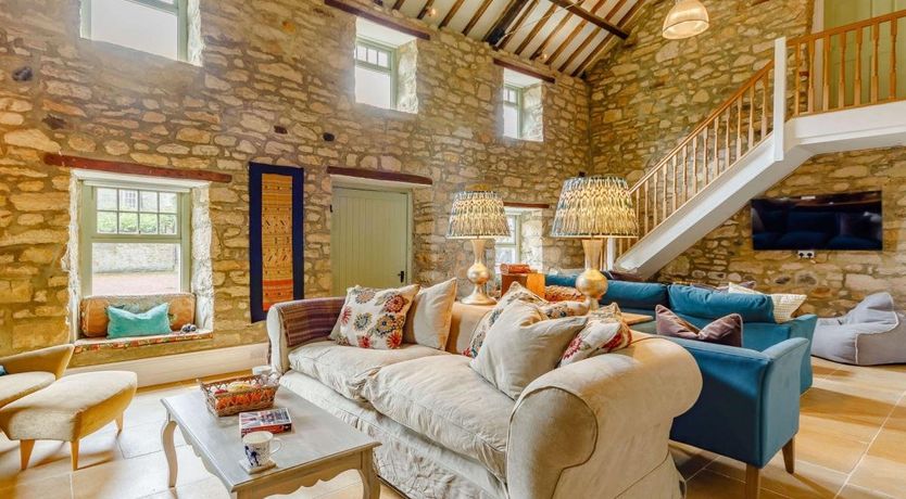 Photo of 6 Bed in Eachwick