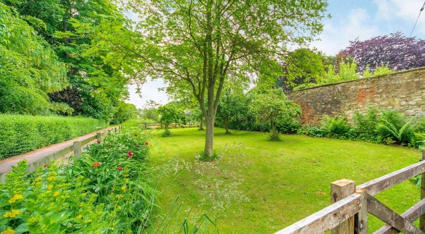 Photo of 6 Bed in Eachwick