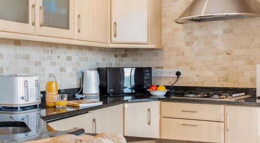 Photo of 2 Bed in Tenby