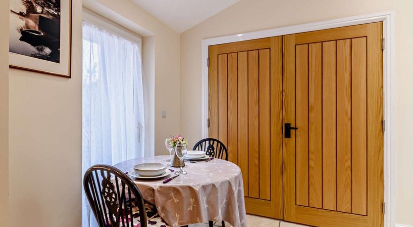 Photo of 1 Bed in Cresselly