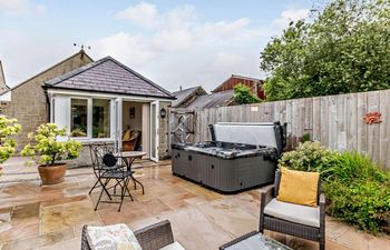 1 Bed in Kilgetty Holiday Cottage