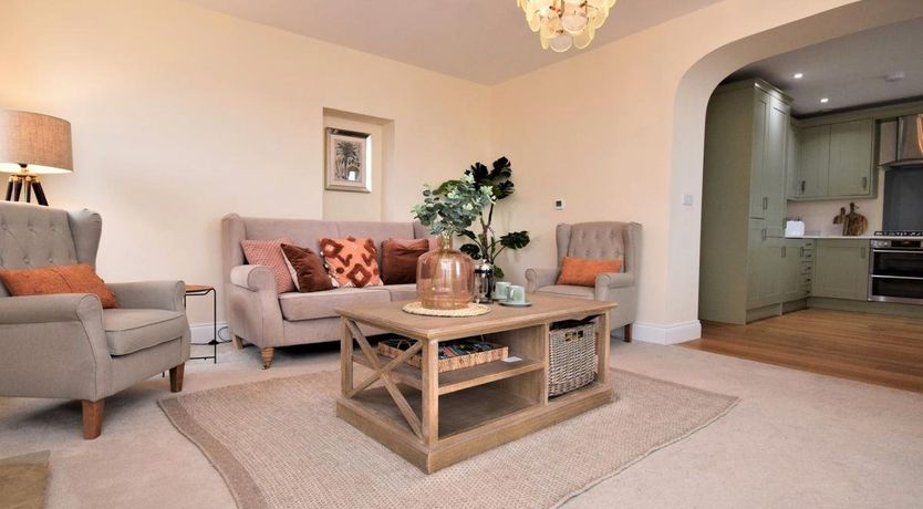 Photo of 2 Bed in Westward Ho