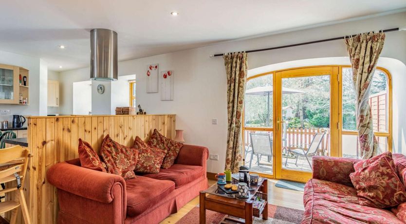 Photo of 3 Bed in Huntly