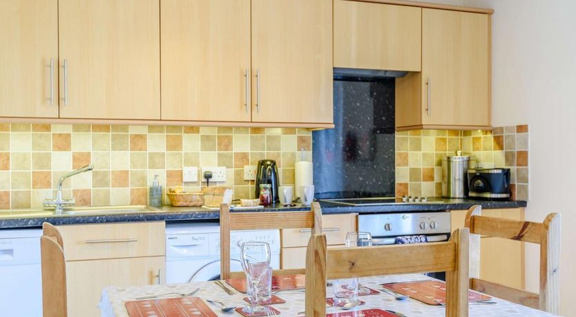 Photo of 2 Bed in Llandderfel