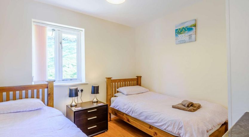 Photo of 2 Bed in Llandderfel