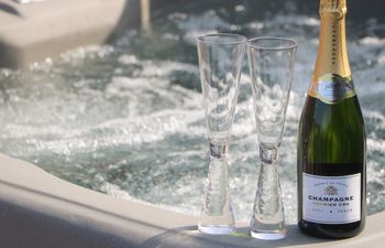 Chalet 4 Holiday Cottage