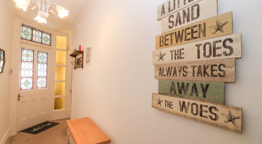 Photo of Gwel Y Castell (Castle View)