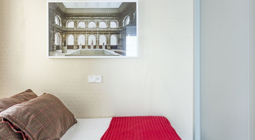 Photo of The Lepidus