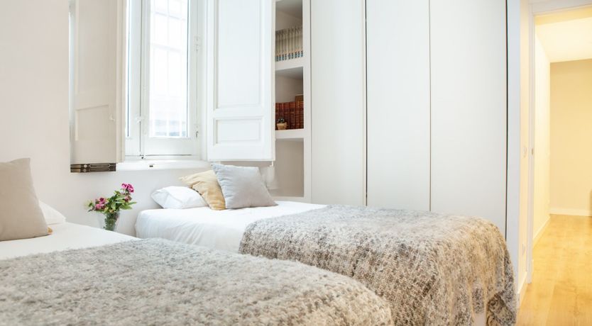 Photo of Yellow Brushwork