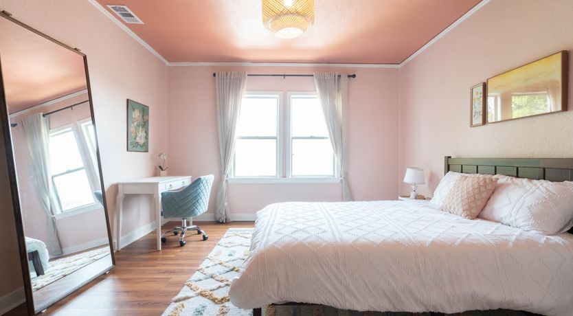 Photo of Easy Like Sunday Mornin'