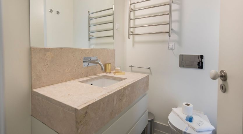 Photo of Yellow Like The Rising Sun