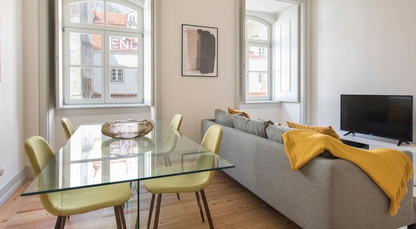 Photo of Yellow Like The Rising Sun