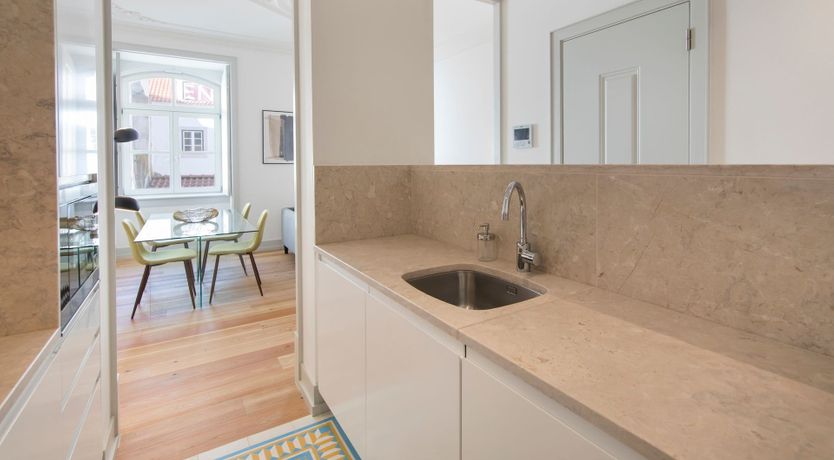 Photo of Yellow Like The Rising Sun