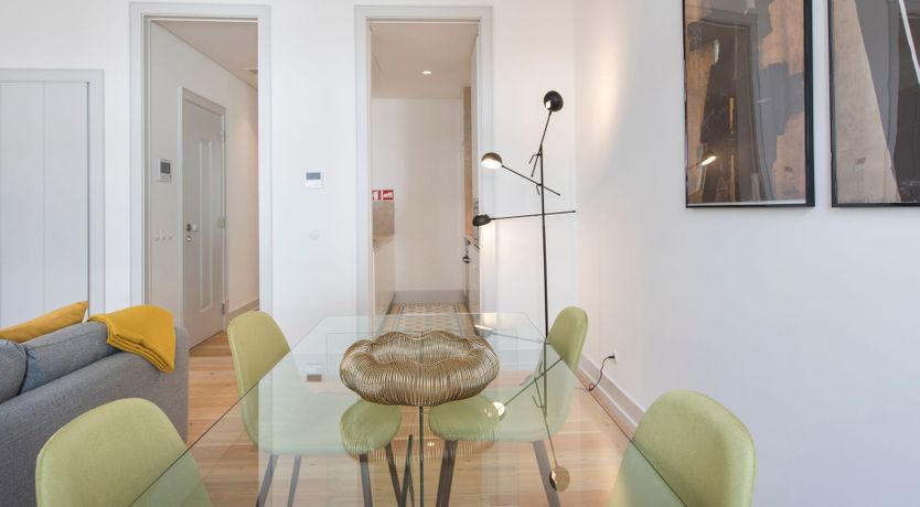 Photo of Yellow Like The Rising Sun