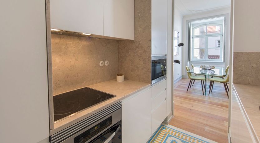 Photo of Yellow Like The Rising Sun