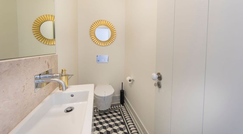 Photo of Yellow Like The Rising Sun