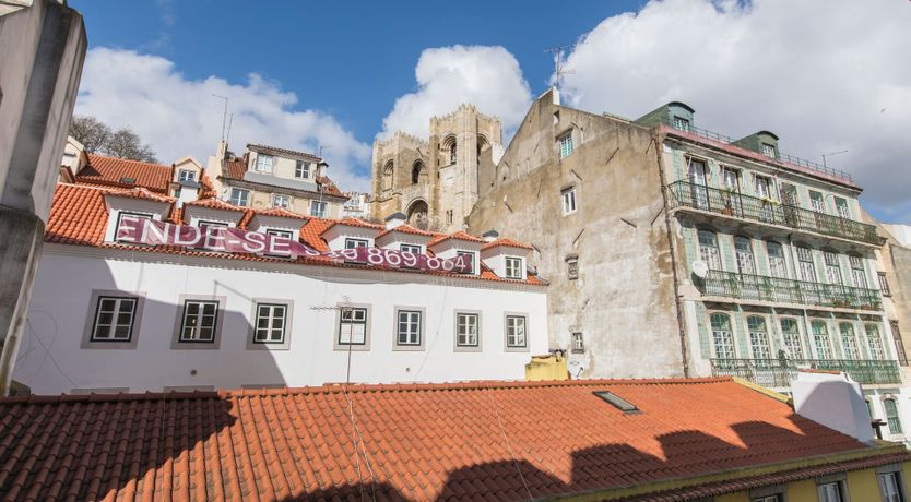 Photo of Yellow Like The Rising Sun