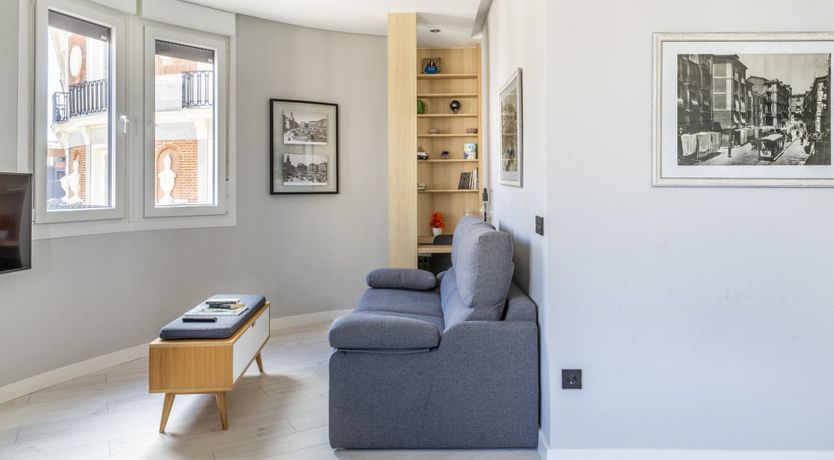 Photo of Grey Magnolia