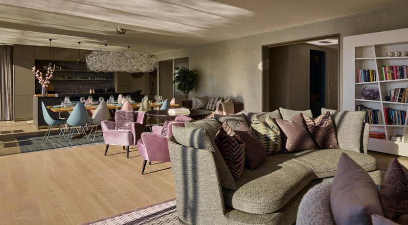 Photo of The Glass Lakehouse