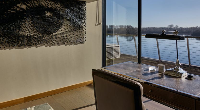 Photo of The Glass Lakehouse