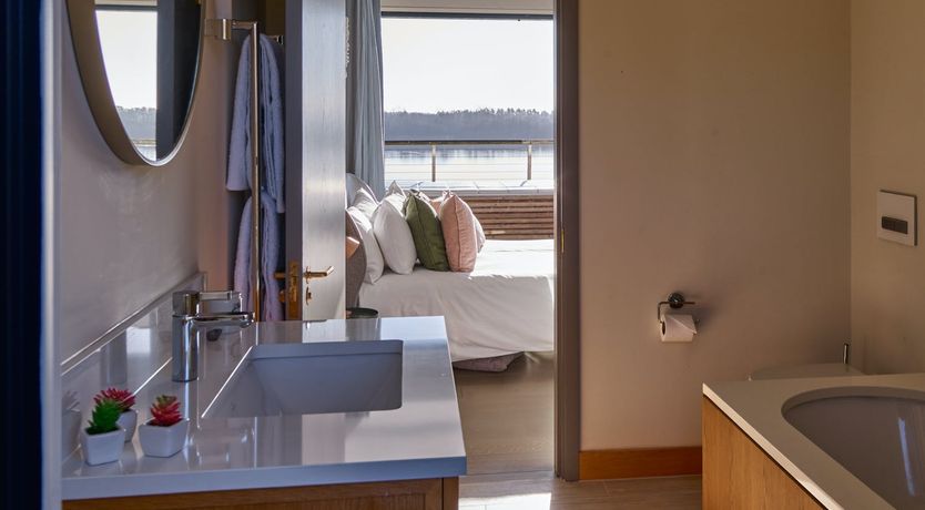 Photo of The Glass Lakehouse