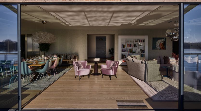 Photo of The Glass Lakehouse