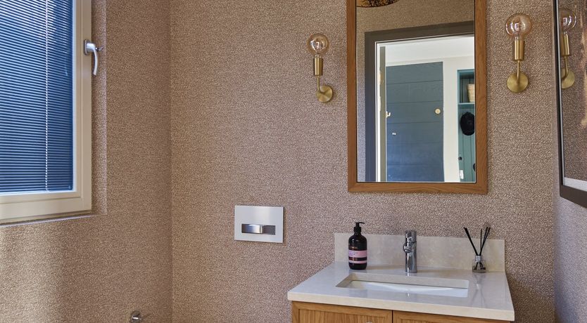 Photo of The Glass Lakehouse