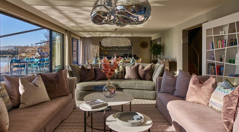 Photo of The Glass Lakehouse