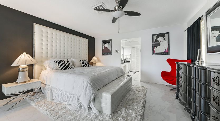 Photo of Nineteenth Hole