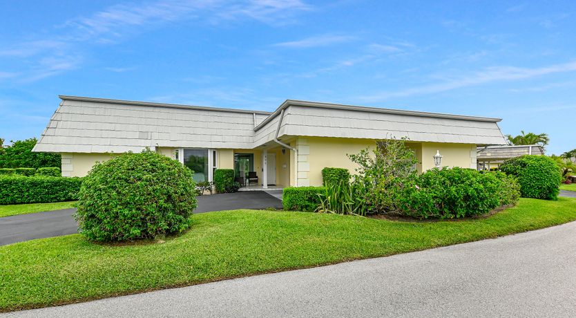 Photo of Nineteenth Hole