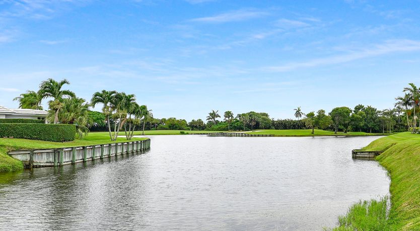 Photo of Nineteenth Hole