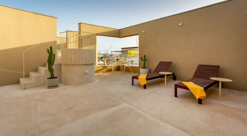 Photo of Pombaline Red