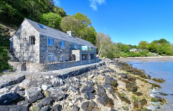 2 The Boathouse Holiday Cottage