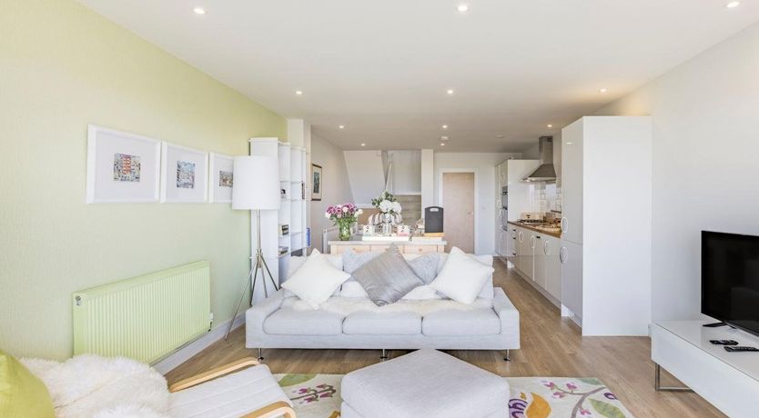 Photo of 4 Bed in Westward Ho