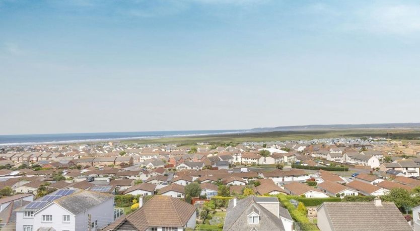 Photo of 4 Bed in Westward Ho