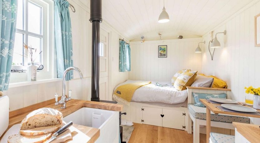 Photo of 1 Bed in Mellor