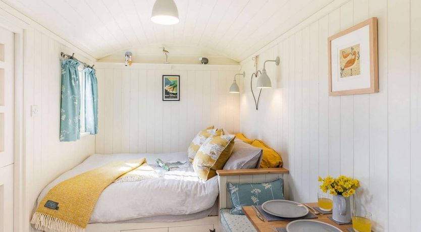 Photo of 1 Bed in Mellor