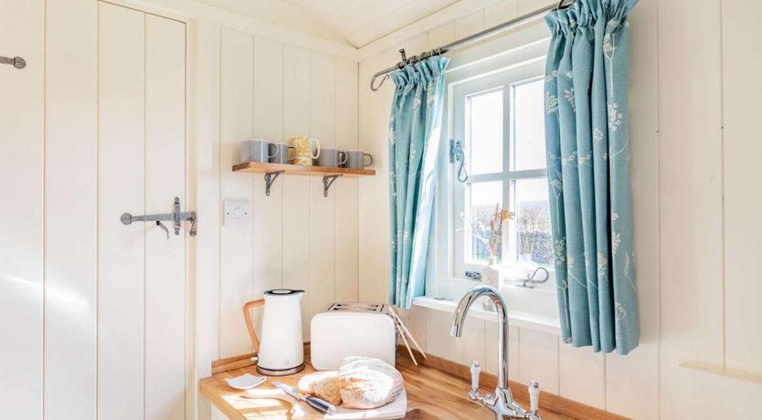 Photo of 1 Bed in Mellor