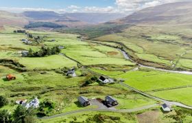 Photo of log-cabin-in-isle-of-skye