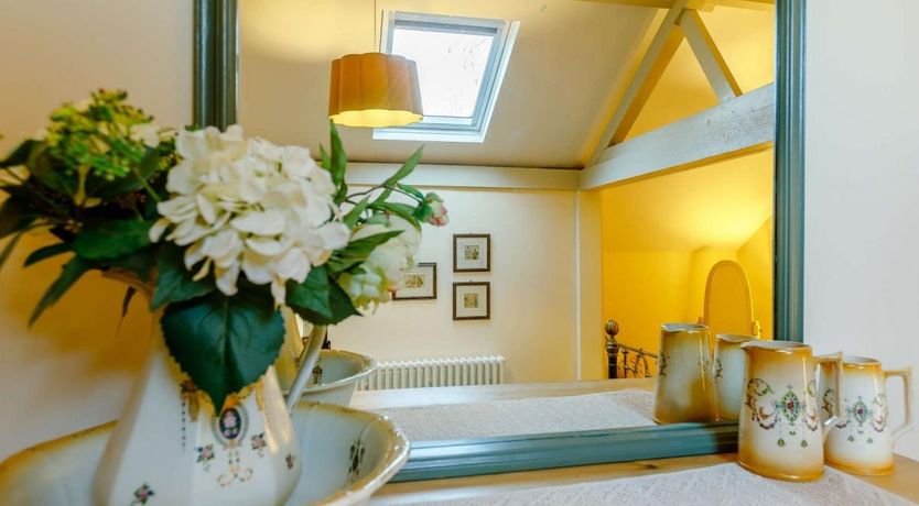 Photo of 1 Bed in Birlingham